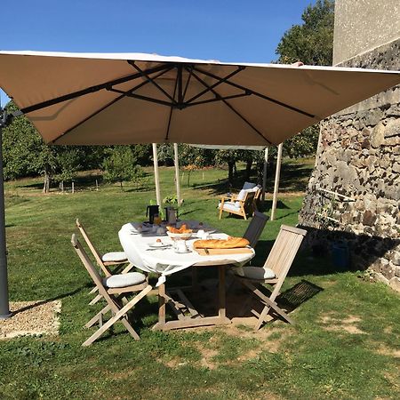 Bed and Breakfast La Mirabelle Saint-Pierre-de-Fursac Exterior foto